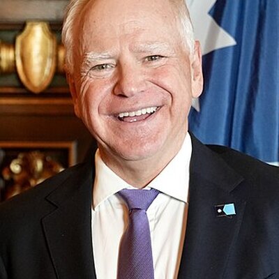 Portrait of Tim Walz