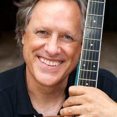 Portrait of Tom Chapin