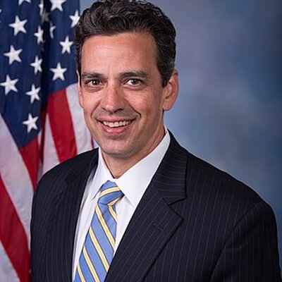 Portrait of Tom Graves