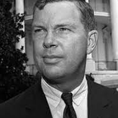 Portrait of Tom Wicker