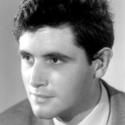 Portrait of Victor Lanoux