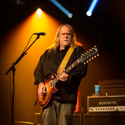 Portrait of Warren Haynes
