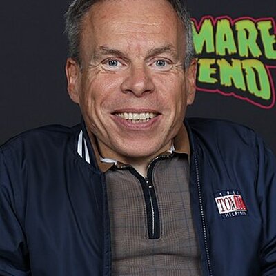 Portrait of Warwick Davis